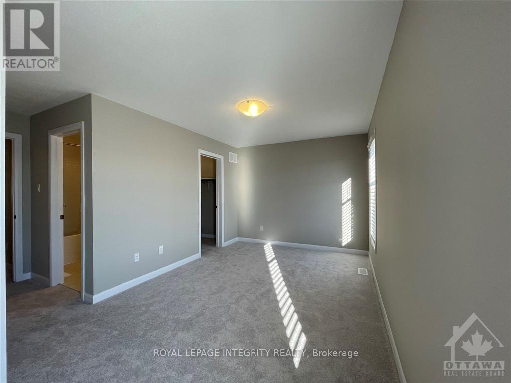 1067 Speedvale Court, Ottawa, Ontario  K2T 0P6 - Photo 16 - X12426396