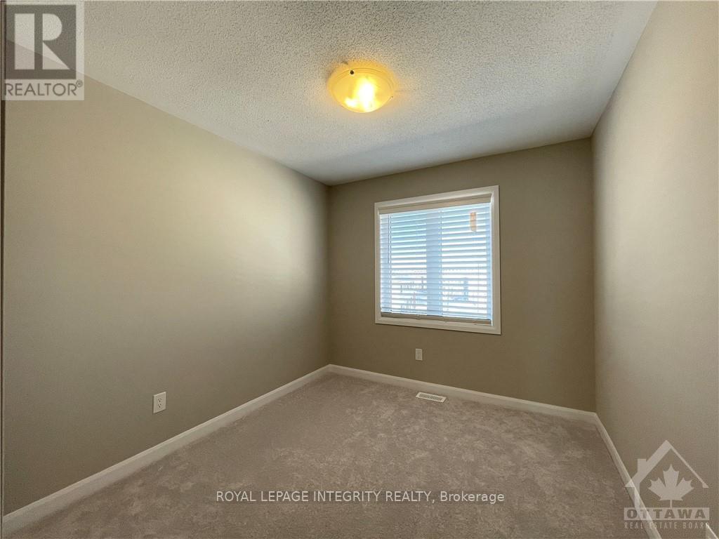 1067 Speedvale Court, Ottawa, Ontario  K2T 0P6 - Photo 19 - X12426396