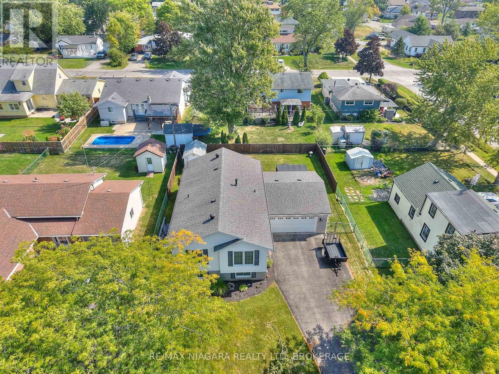 524 Lakeview Road, Fort Erie, Ontario  L2A 4W6 - Photo 35 - X12426291