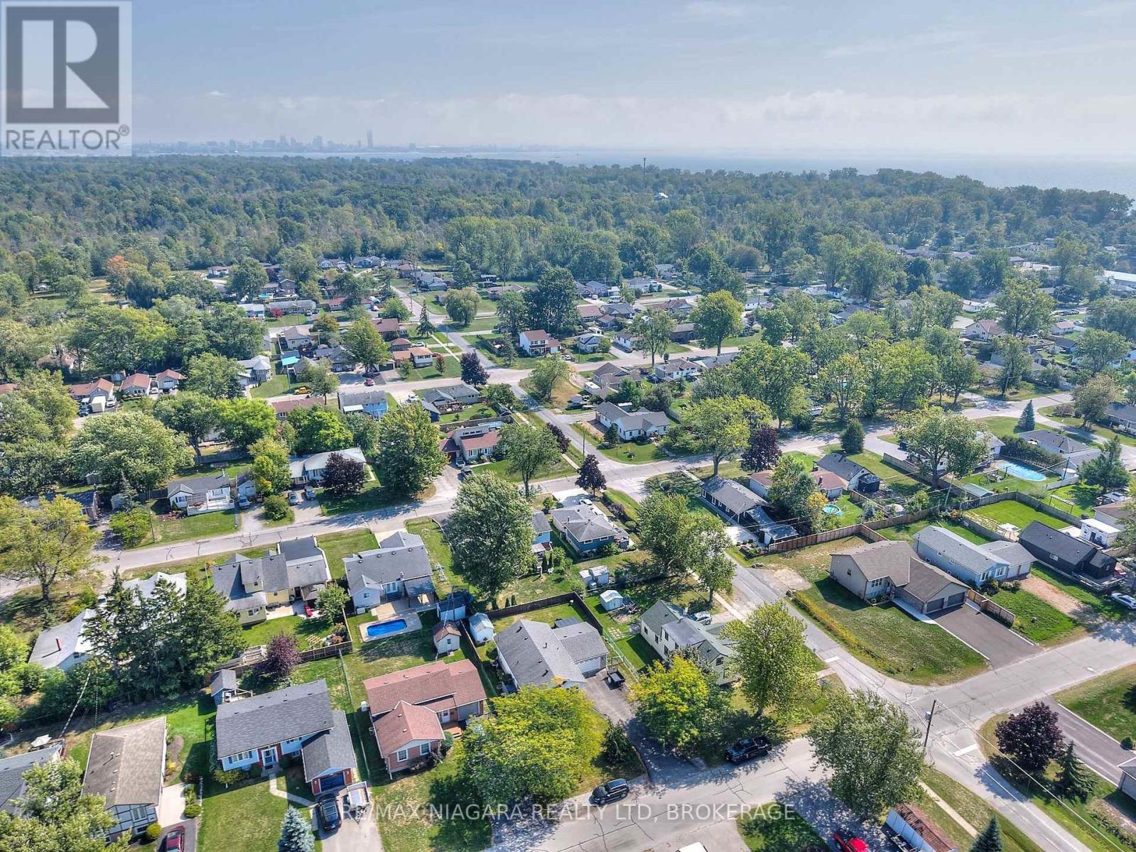 524 Lakeview Road, Fort Erie, Ontario  L2A 4W6 - Photo 37 - X12426291