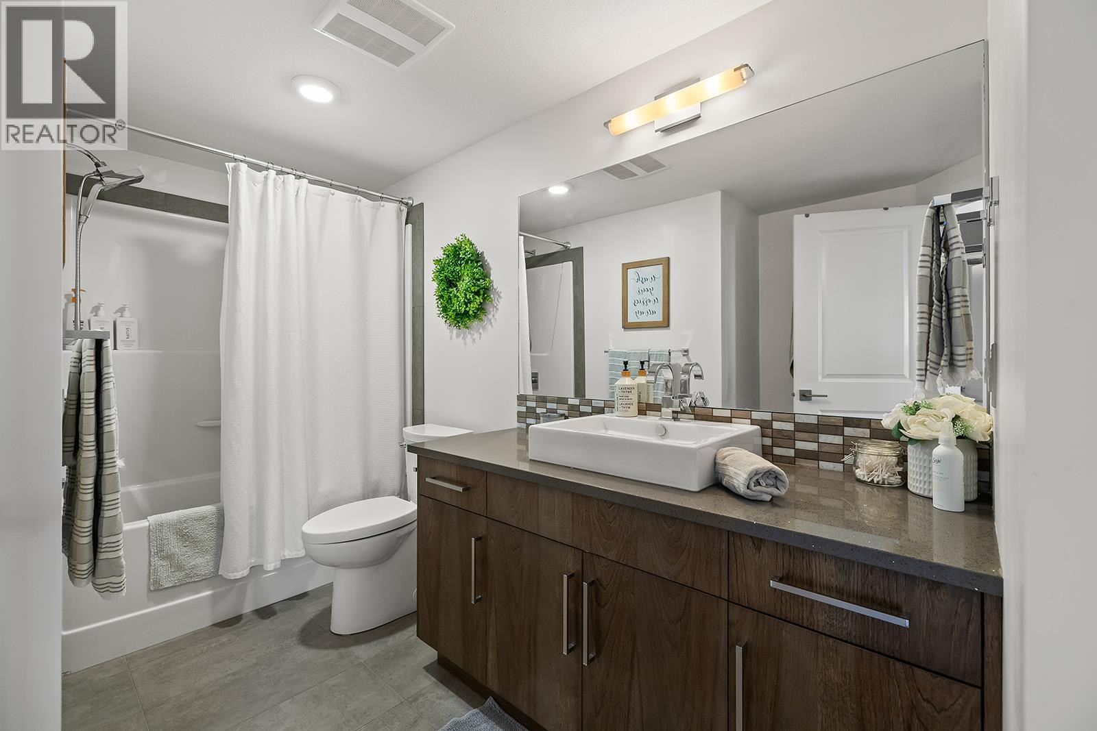 1174 Goldfinch Place, Kelowna, British Columbia  V1W 5M1 - Photo 46 - 10362872