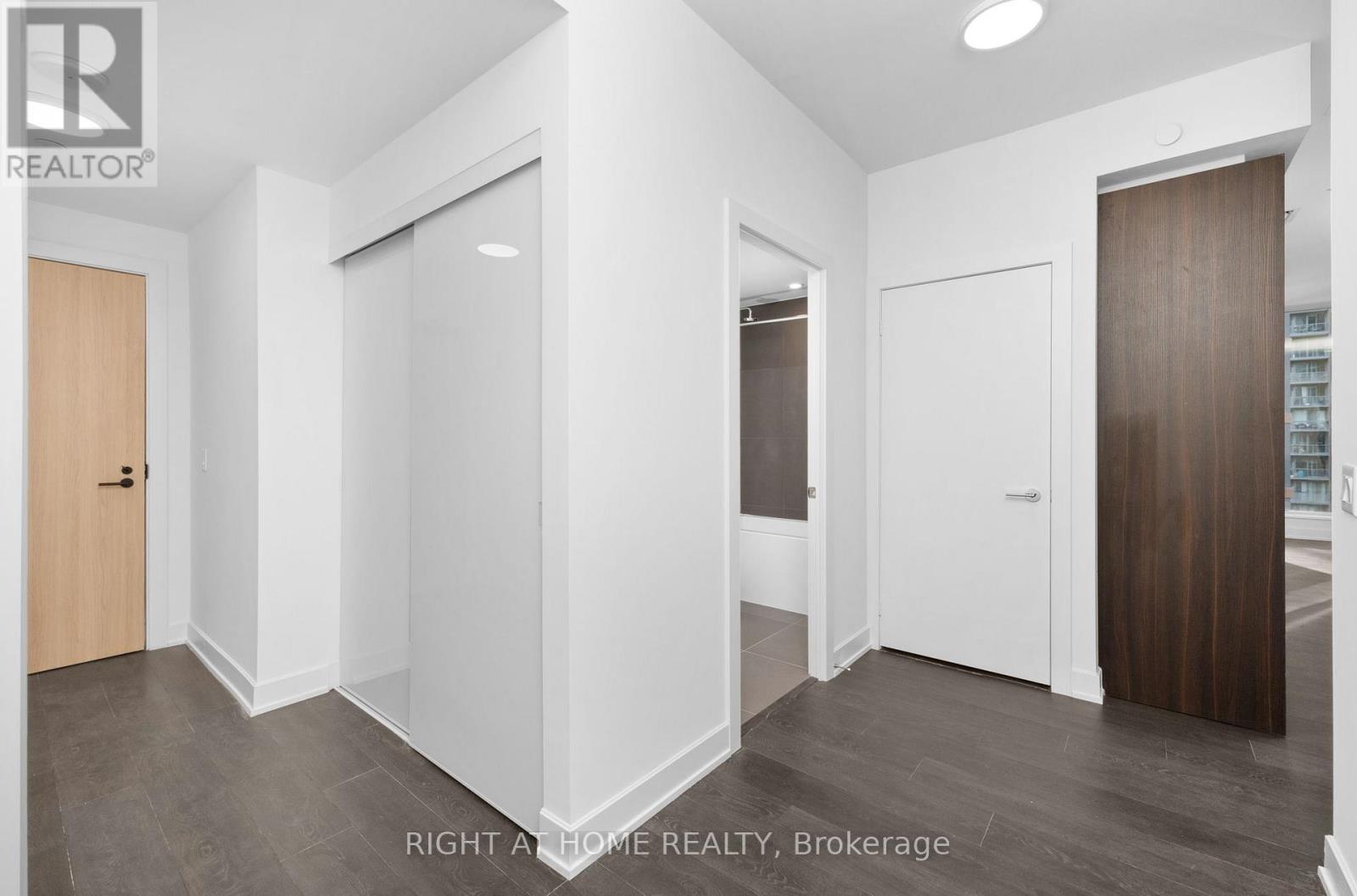 1512 - 35 Mercer Street, Toronto, Ontario  M5V 1H2 - Photo 3 - C12426172