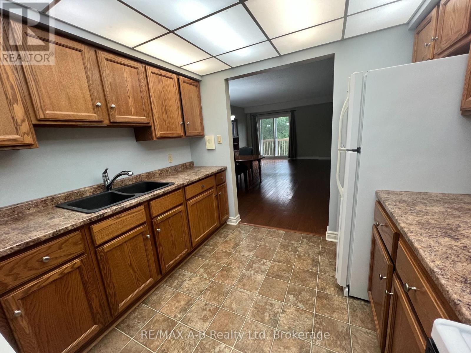 305 - 199 Hope Street East Street E, East Zorra-Tavistock, Ontario  N0B 2R0 - Photo 7 - X12383975