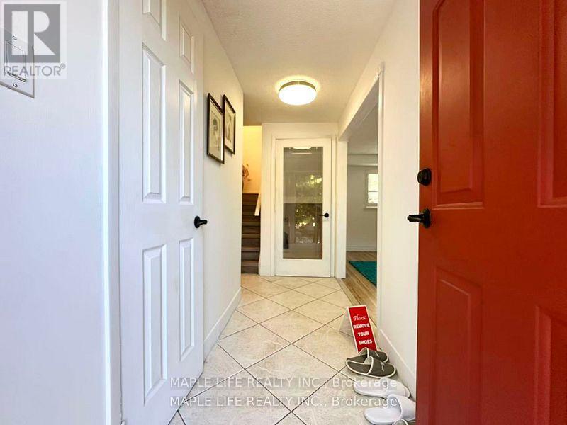 100 Wickson Trail, Toronto, Ontario  M1B 1P3 - Photo 2 - E12426135