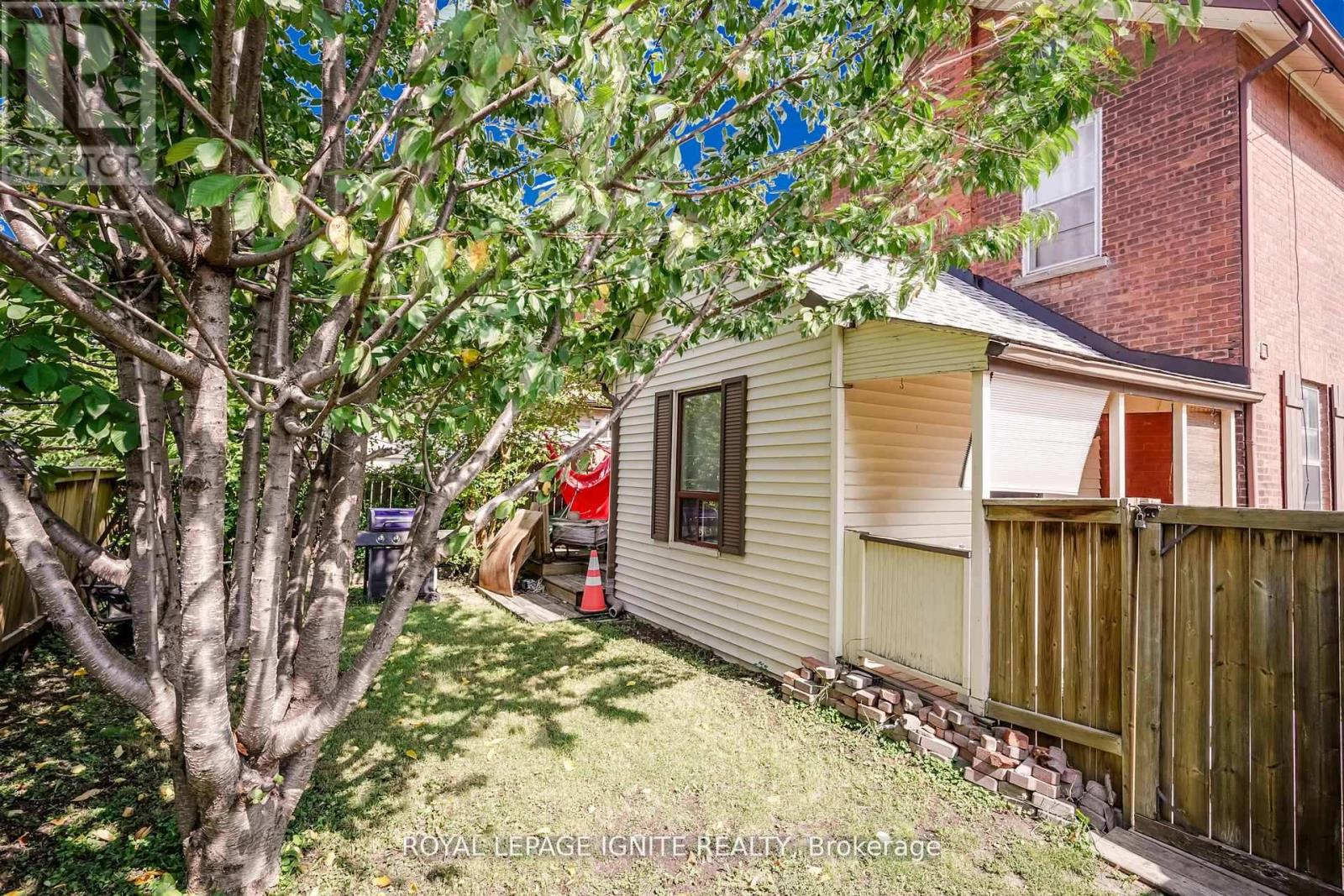 182 Albert Street, Oshawa, Ontario  L1H 4R2 - Photo 14 - E12426138