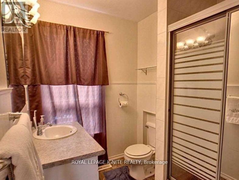 182 Albert Street, Oshawa, Ontario  L1H 4R2 - Photo 8 - E12426138