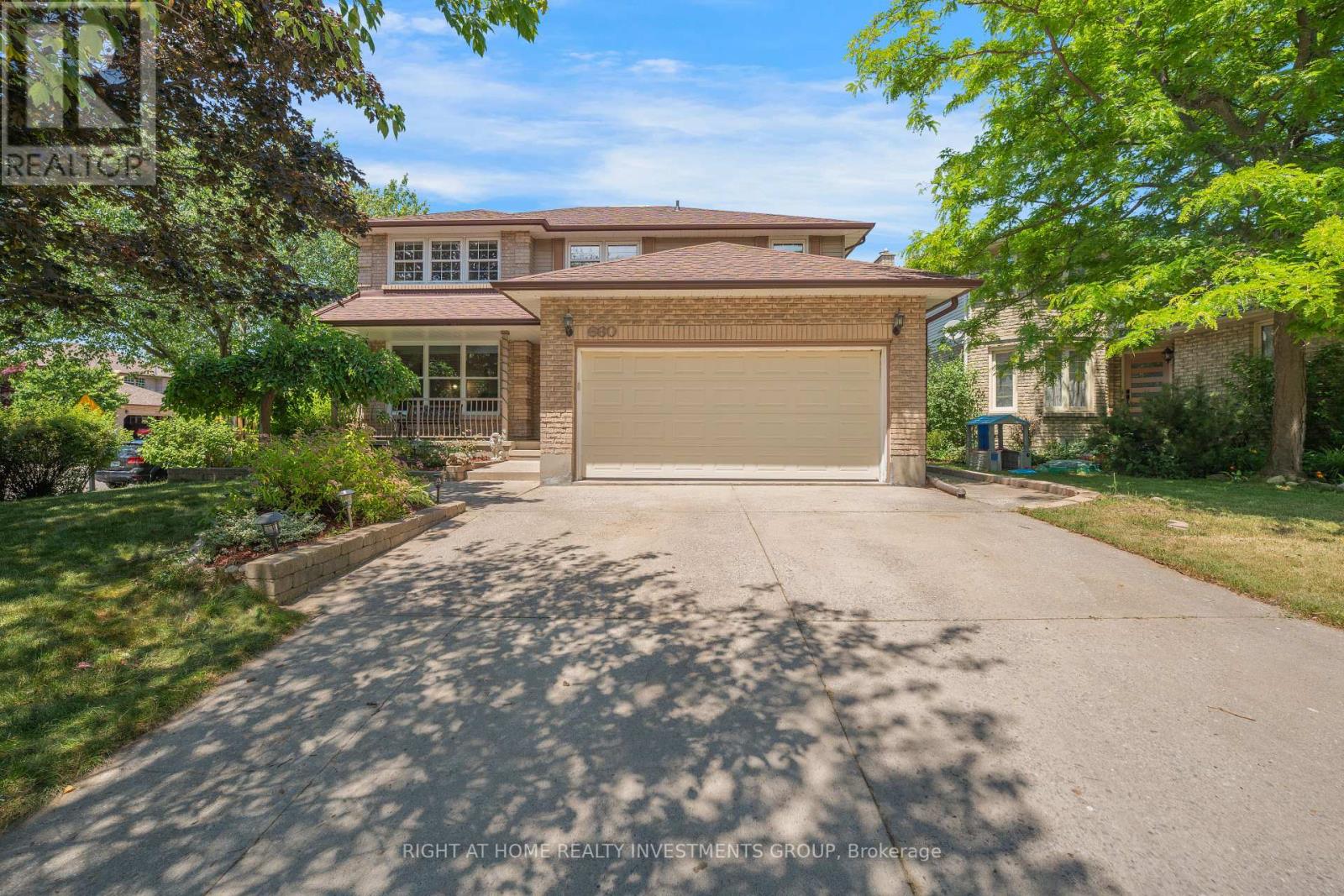 660 Whistler Drive N, Oshawa (Northglen), Ontario  L1J 7N7 - Photo 1 - E12426162