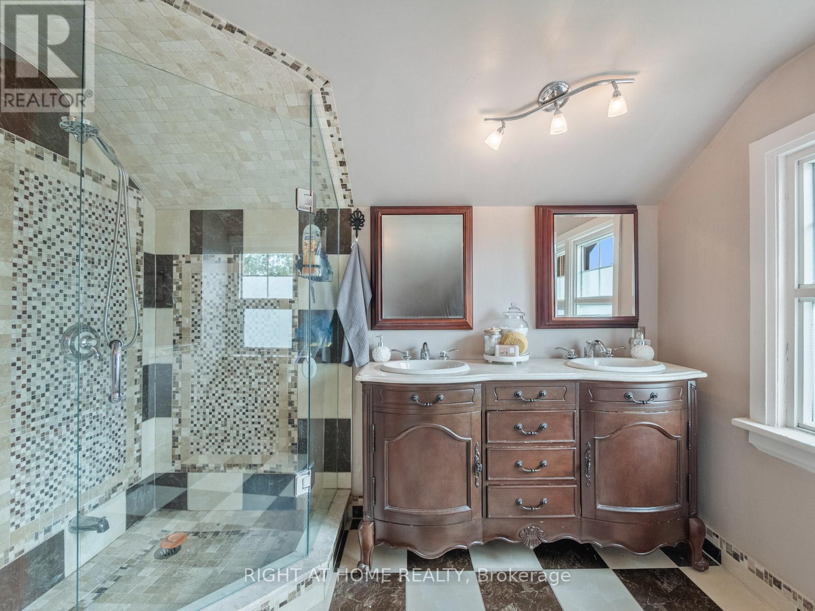 300 William Street E, Oshawa, Ontario  L1G 1K8 - Photo 23 - E12426198