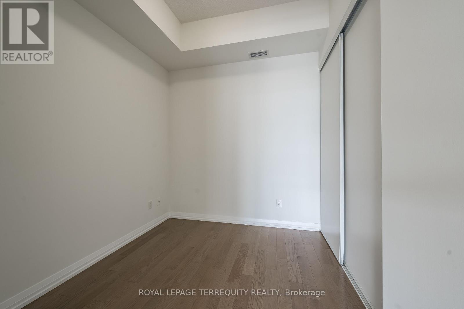 1032 - 460 Adelaide Street E, Toronto, Ontario  M5A 0E7 - Photo 11 - C12407063
