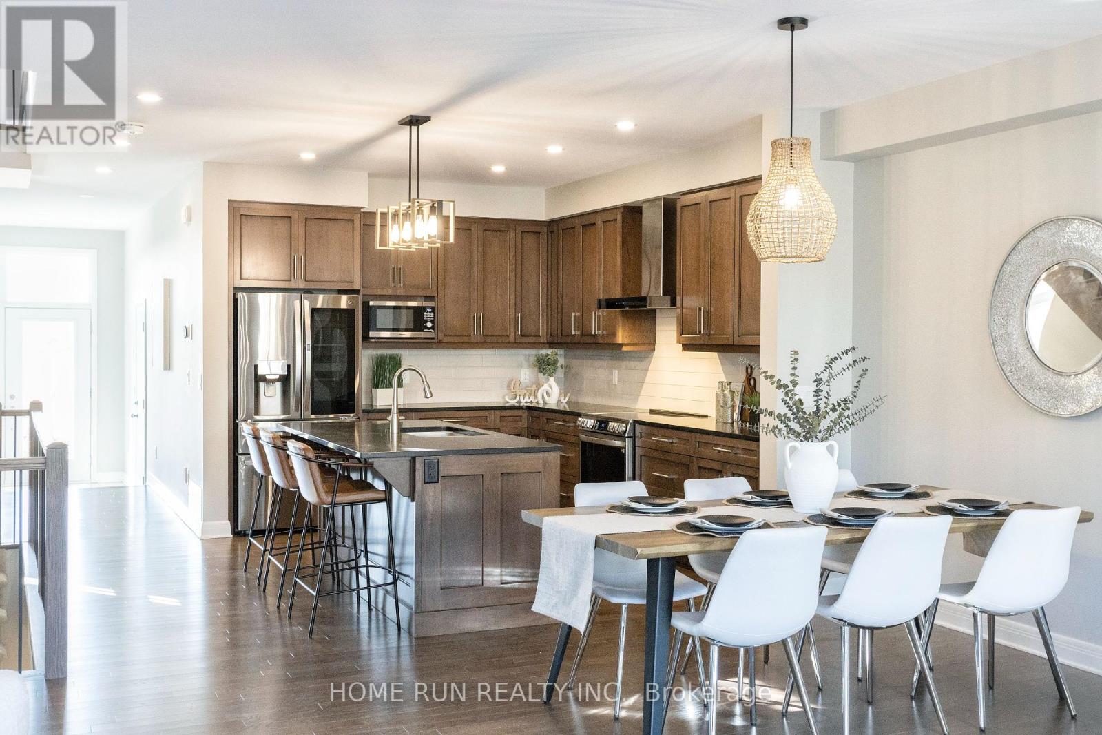 82 Michael Stoqua Street, Ottawa, Ontario  K1K 5A2 - Photo 17 - X12425358