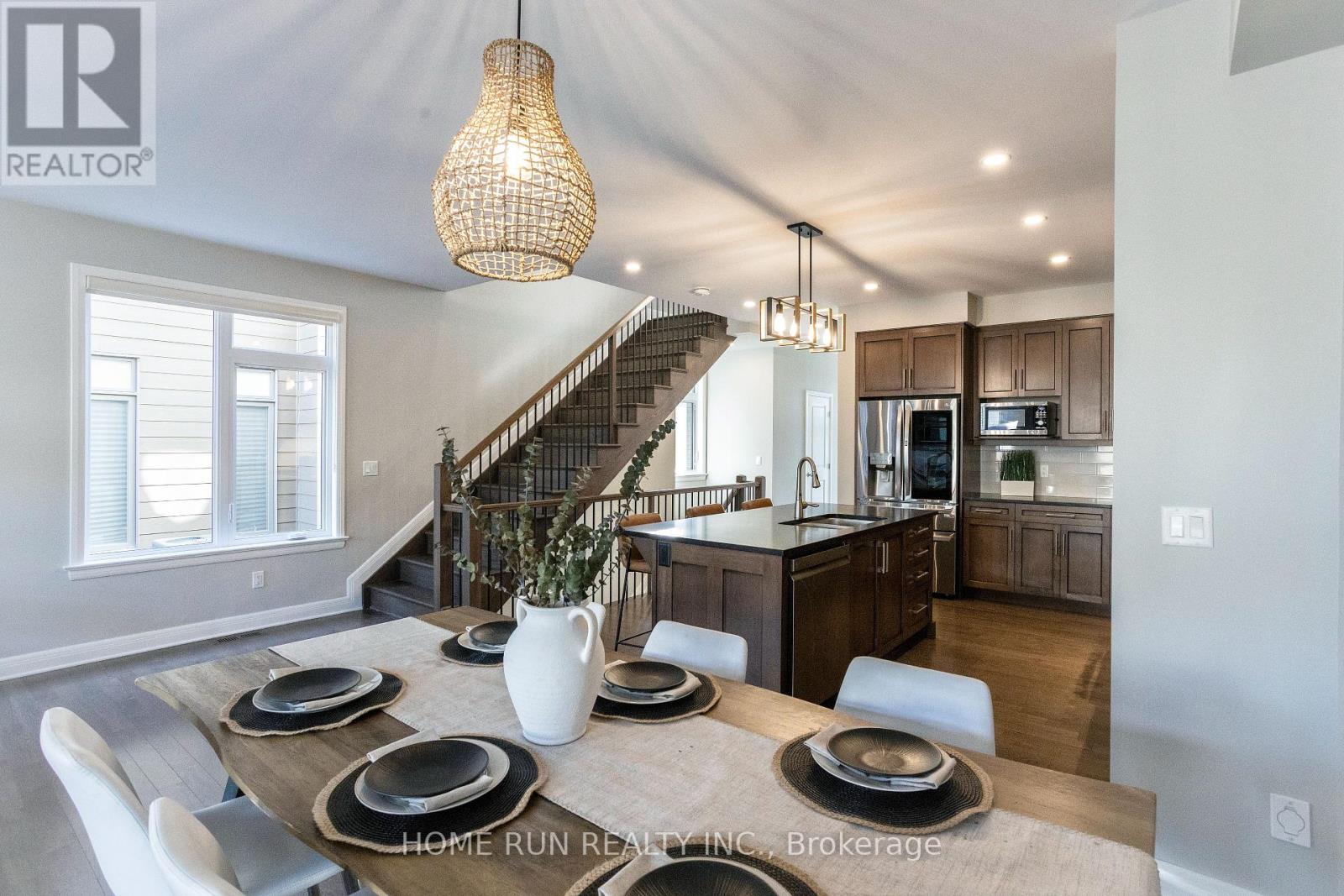 82 Michael Stoqua Street, Ottawa, Ontario  K1K 5A2 - Photo 19 - X12425358