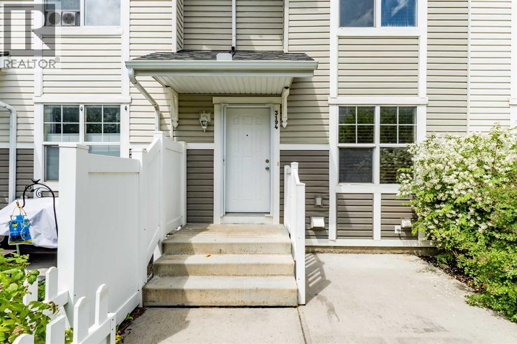 3194 New Brighton Gardens Se, Calgary, Alberta  T2Z 0Y1 - Photo 2 - A2259922