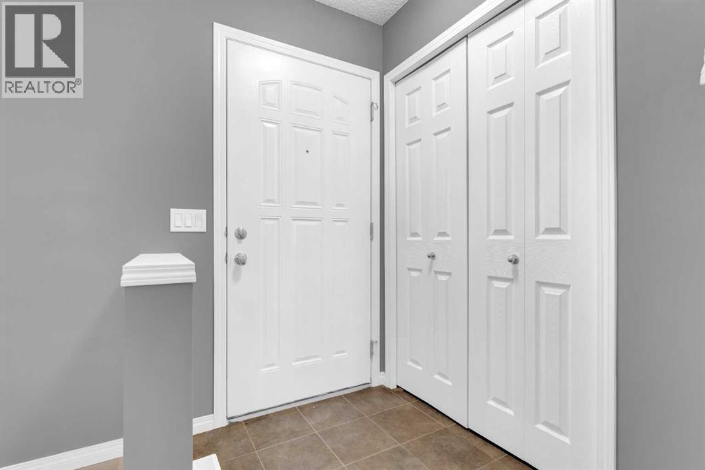 3194 New Brighton Gardens Se, Calgary, Alberta  T2Z 0Y1 - Photo 3 - A2259922