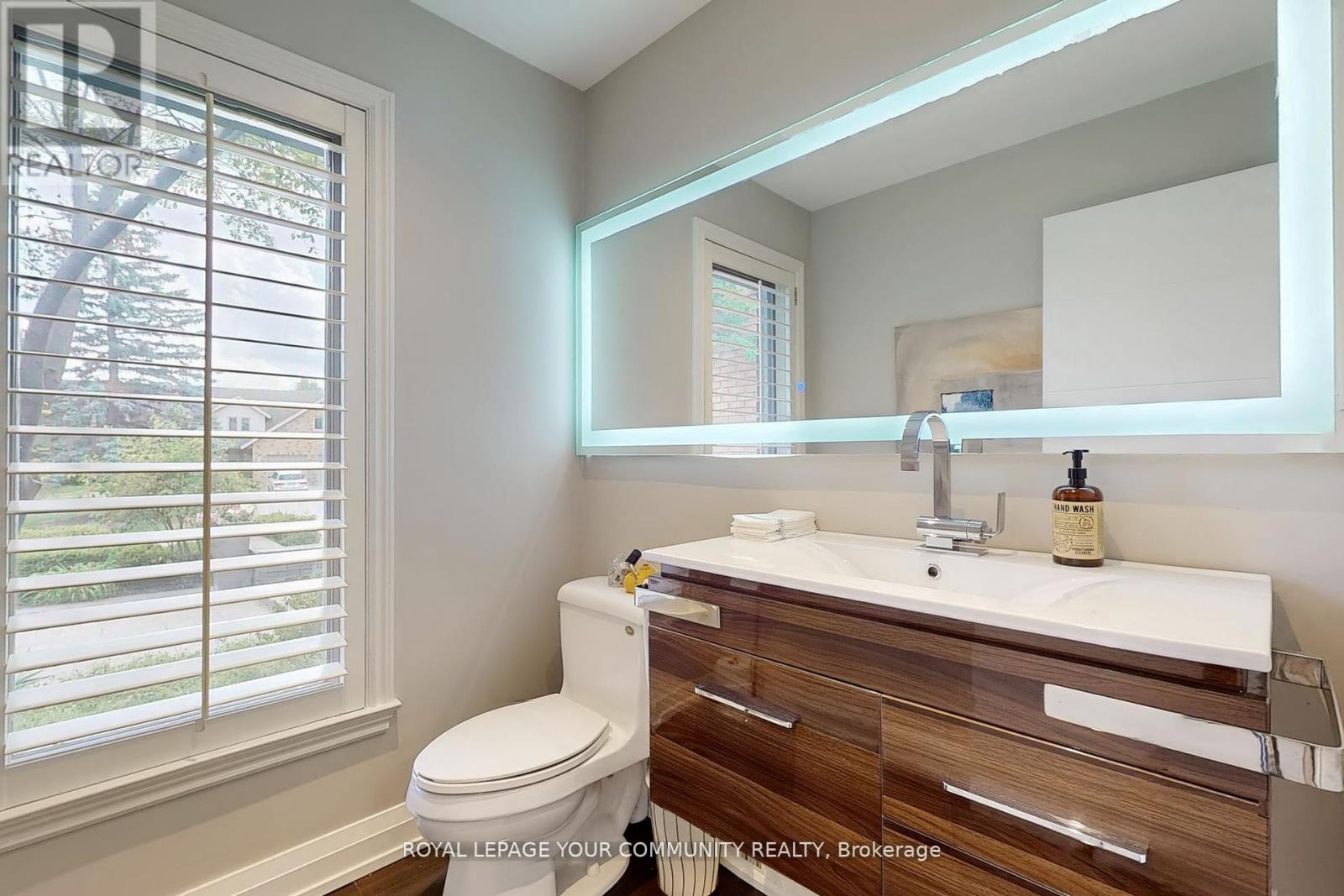 29 Curtis Crescent, King, Ontario  L7B 1C3 - Photo 29 - N12426191