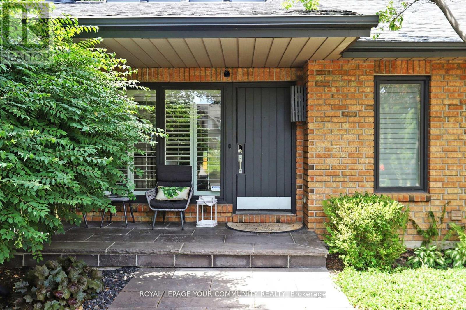 29 Curtis Crescent, King, Ontario  L7B 1C3 - Photo 4 - N12426191