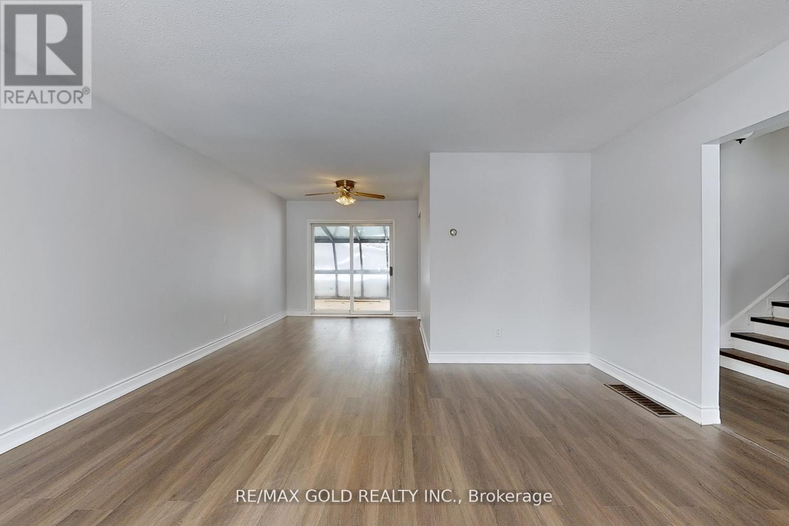 Main - 205 Cherry Court, Barrie, Ontario  L4N 4A5 - Photo 33 - S12373523
