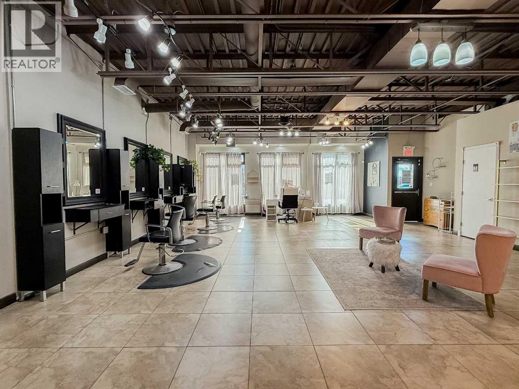 10014 102 Avenue, Grande Prairie, Alberta  T8V 0Z7 - Photo 2 - A2195694