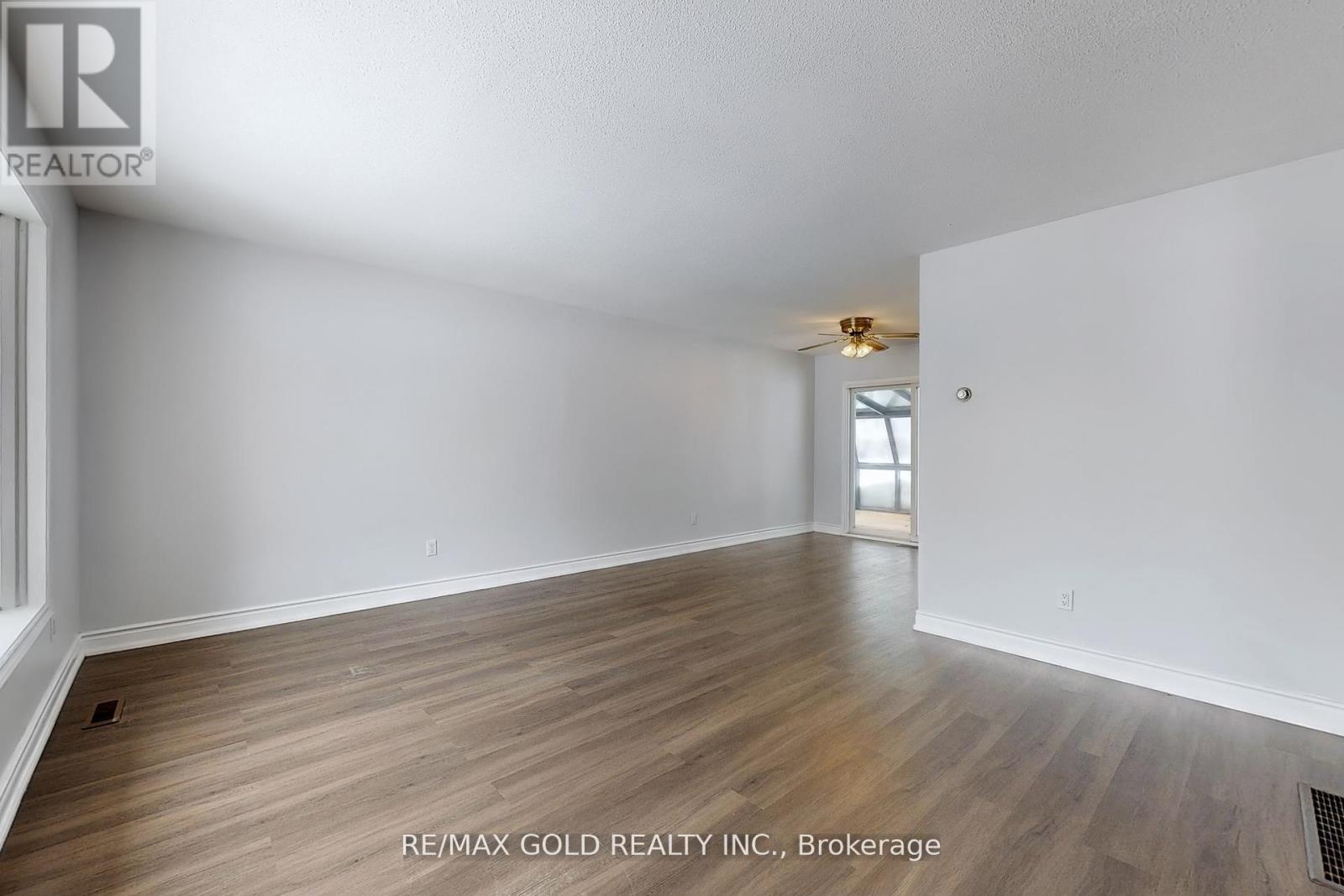 Main - 205 Cherry Court, Barrie, Ontario  L4N 4A5 - Photo 34 - S12373523