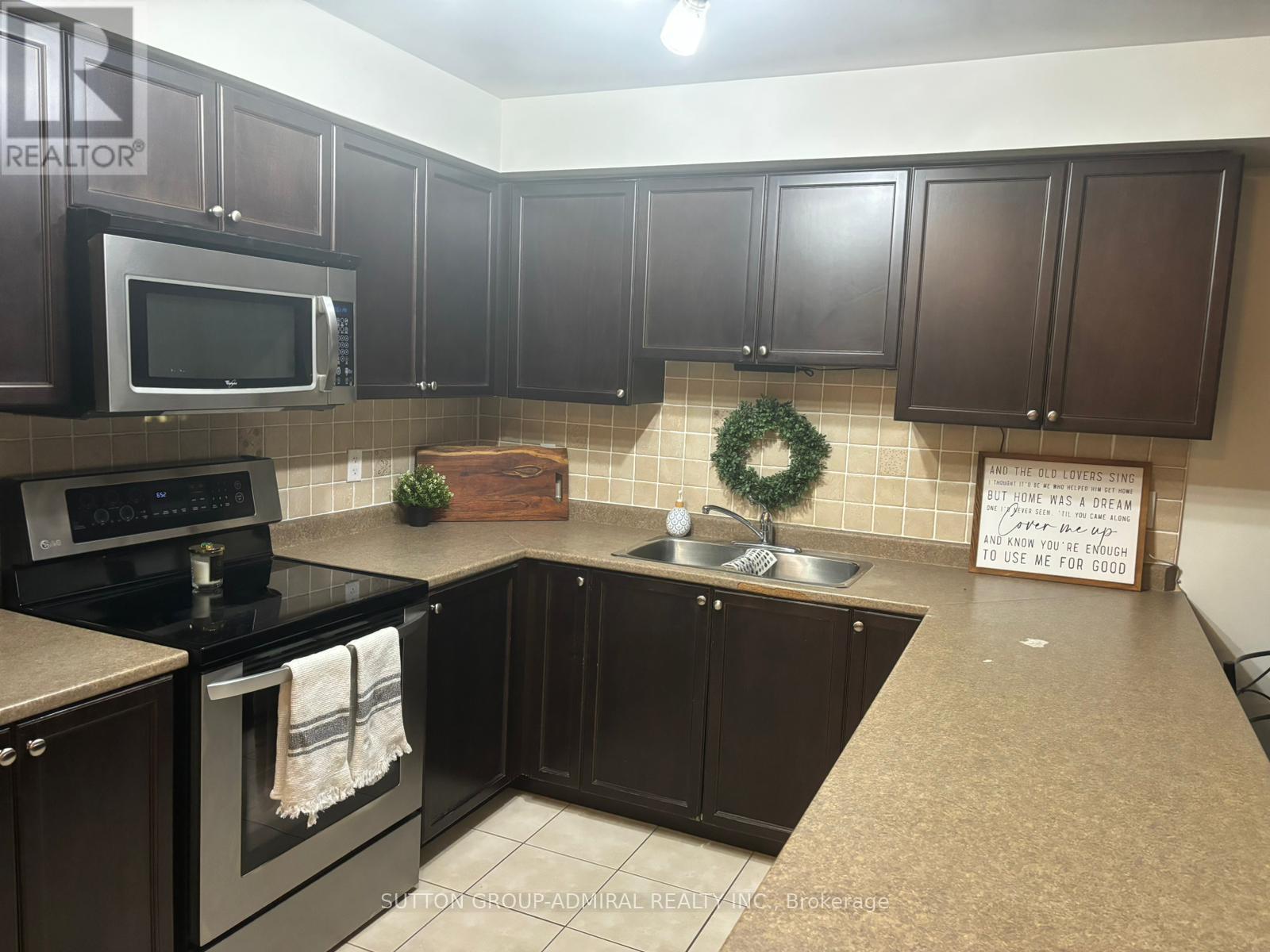14 - 137 Sydenham Wells Road, Barrie, Ontario  L4M 0G7 - Photo 5 - S12423029