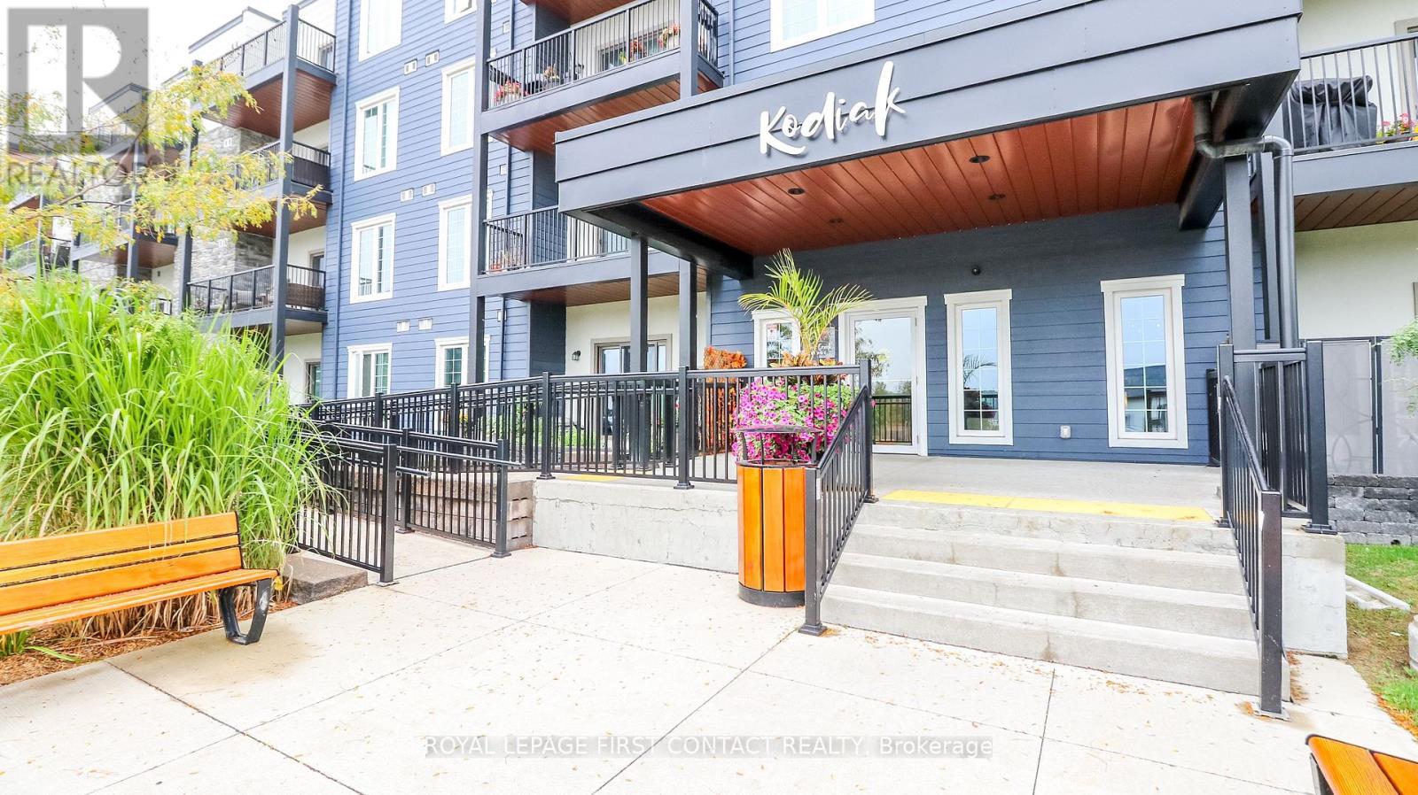 302 - 54 Koda Street, Barrie, Ontario  L9J 0J6 - Photo 11 - S12426196