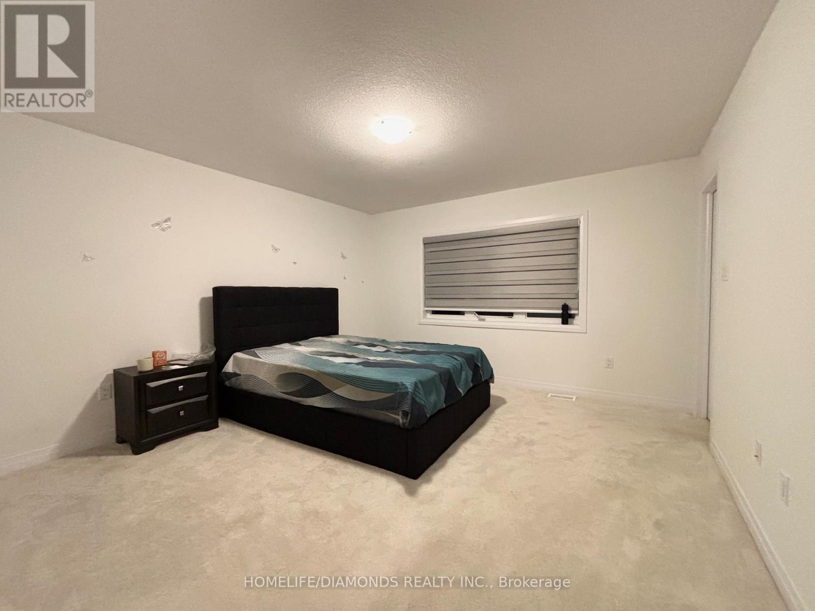 112 Brighton Lane, Thorold, Ontario  L2V 0N7 - Photo 6 - X12409078