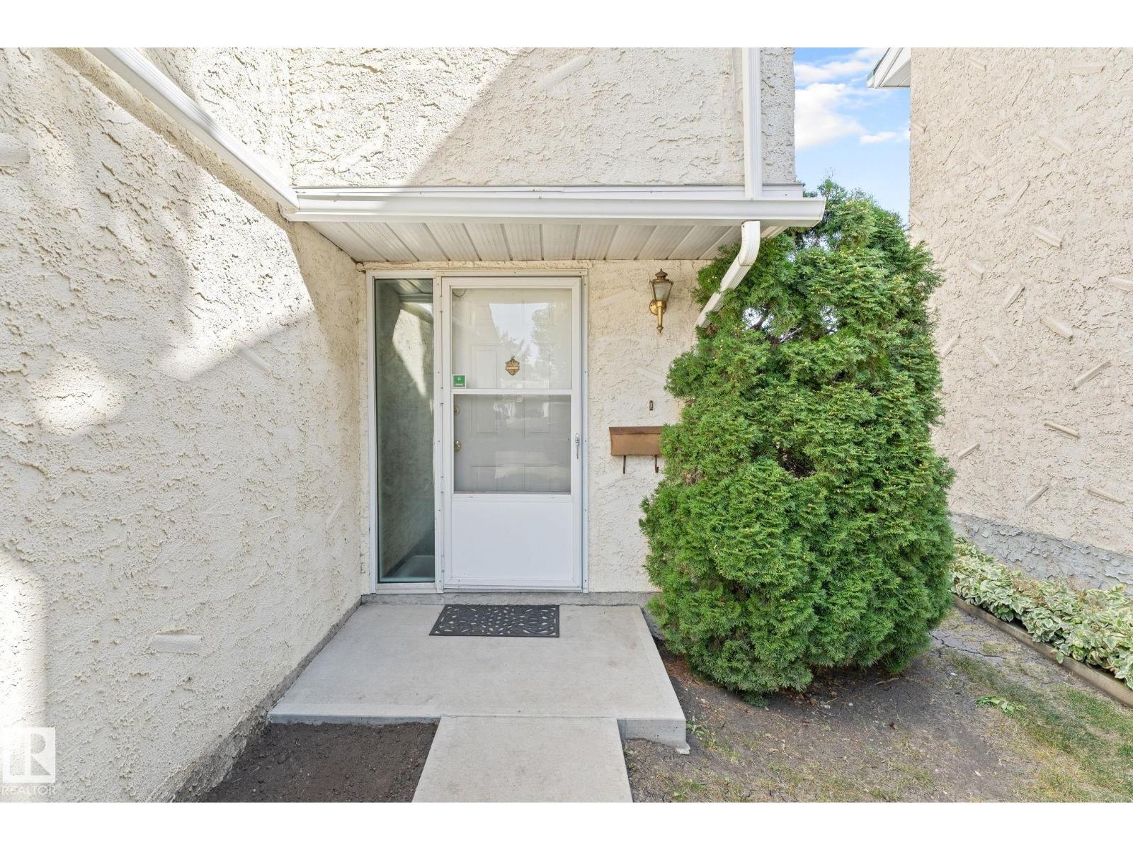 182 Callingwood Pl Nw, Edmonton, Alberta  T5T 2C6 - Photo 3 - E4459414