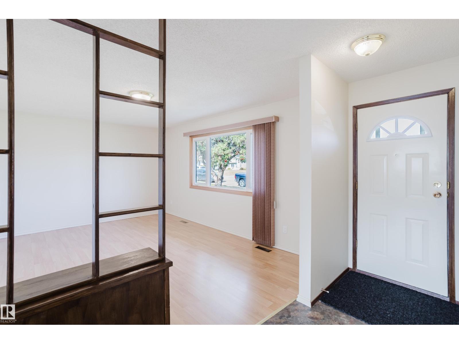 75 Westview Cr, Spruce Grove, Alberta  T7X 1L3 - Photo 2 - E4459416