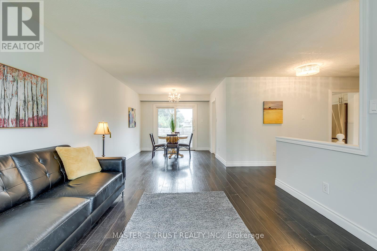 247 Kenwood Avenue, Burlington, Ontario  L7L 4L9 - Photo 10 - W12426183
