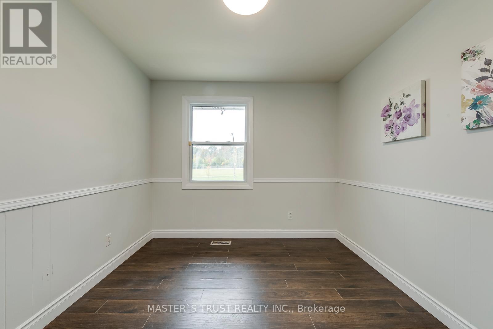 247 Kenwood Avenue, Burlington, Ontario  L7L 4L9 - Photo 29 - W12426183