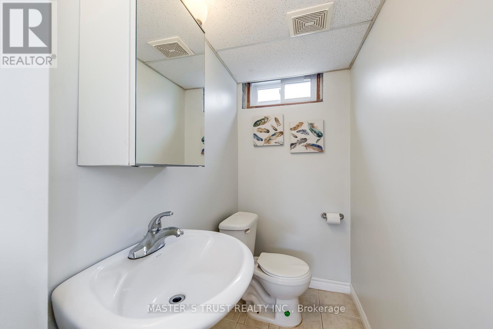 247 Kenwood Avenue, Burlington, Ontario  L7L 4L9 - Photo 41 - W12426183