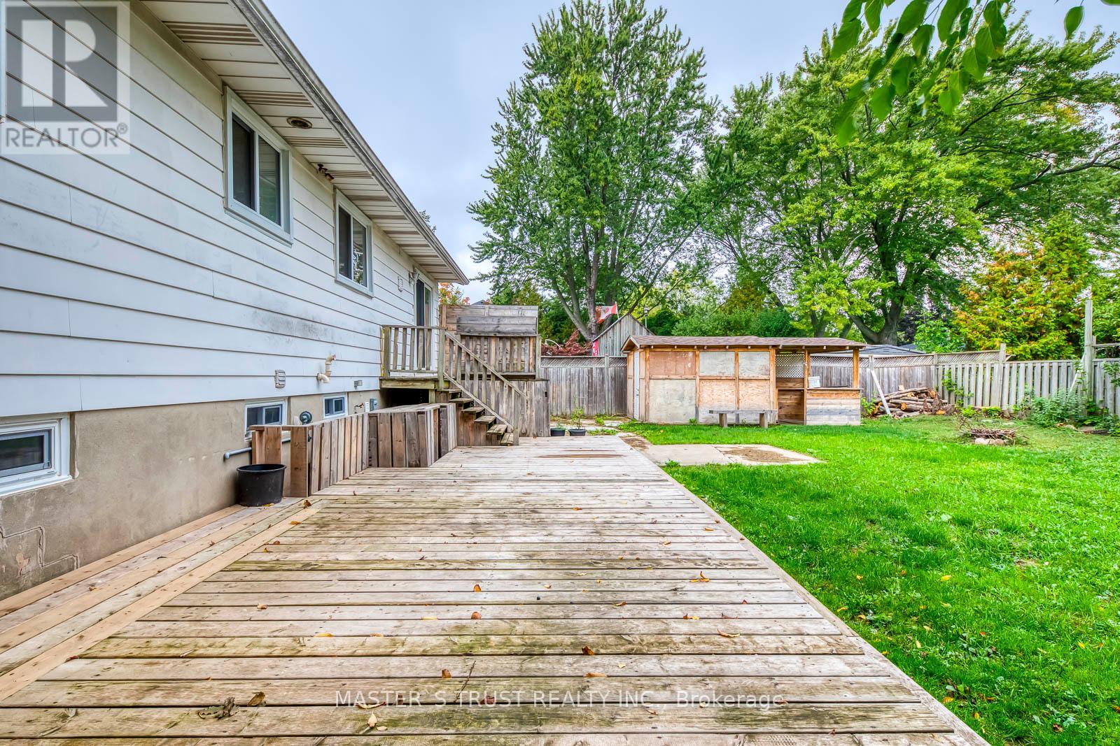 247 Kenwood Avenue, Burlington, Ontario  L7L 4L9 - Photo 44 - W12426183