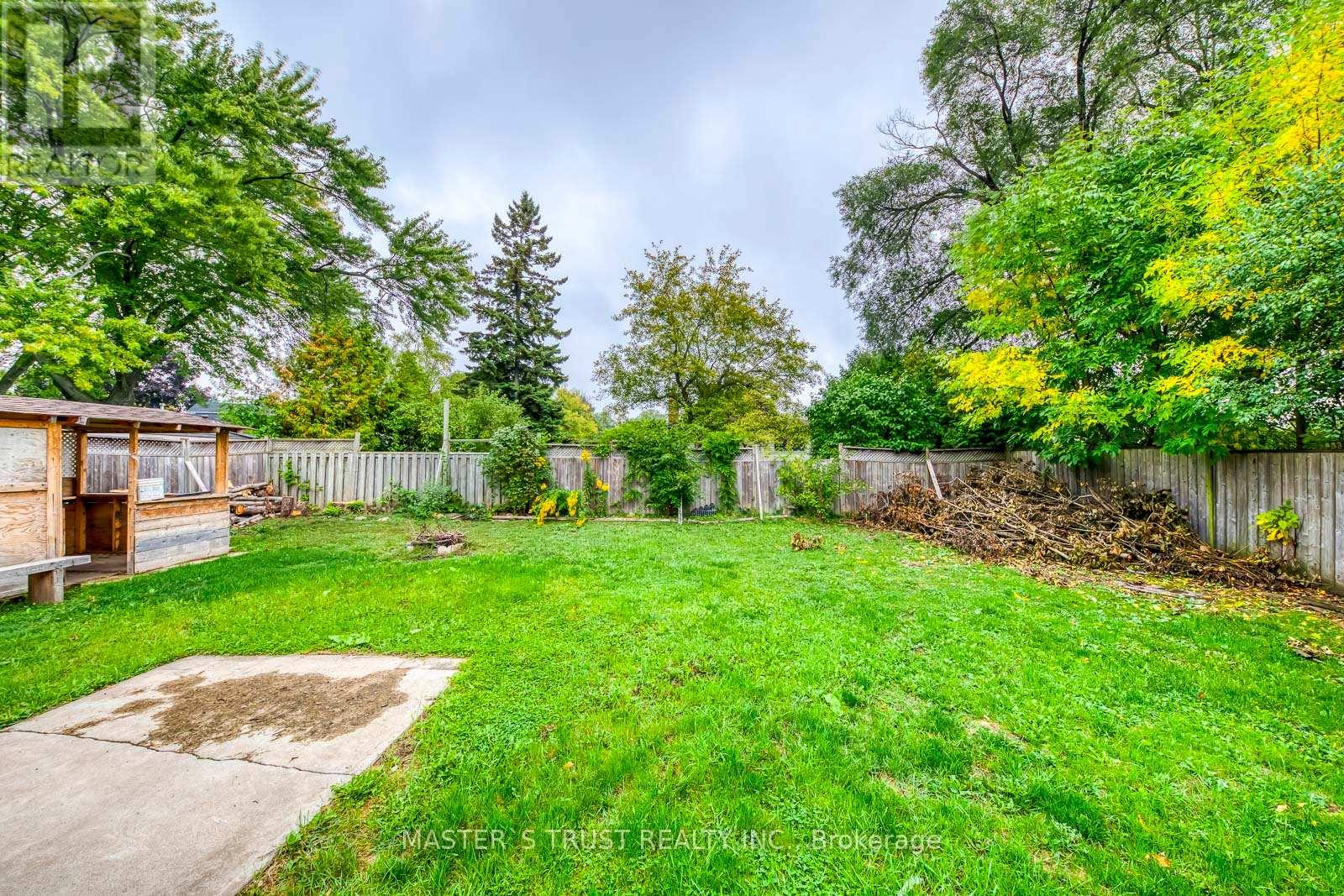247 Kenwood Avenue, Burlington, Ontario  L7L 4L9 - Photo 47 - W12426183