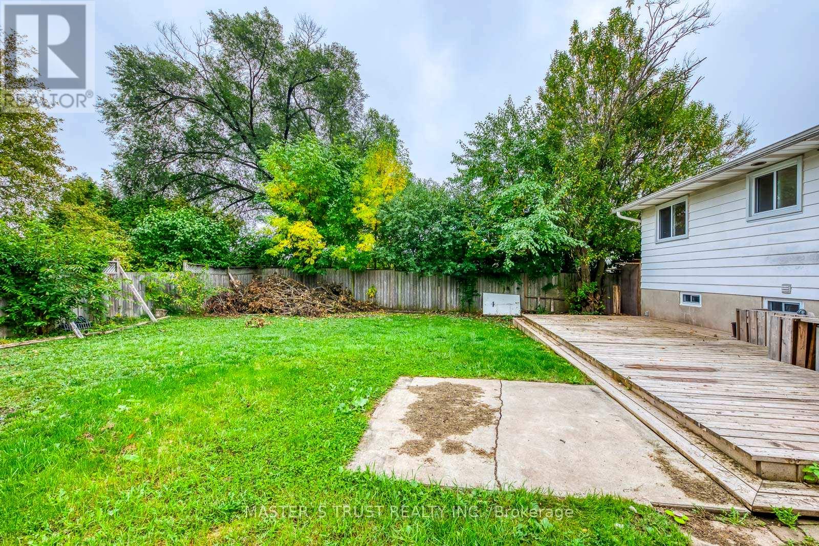 247 Kenwood Avenue, Burlington, Ontario  L7L 4L9 - Photo 49 - W12426183