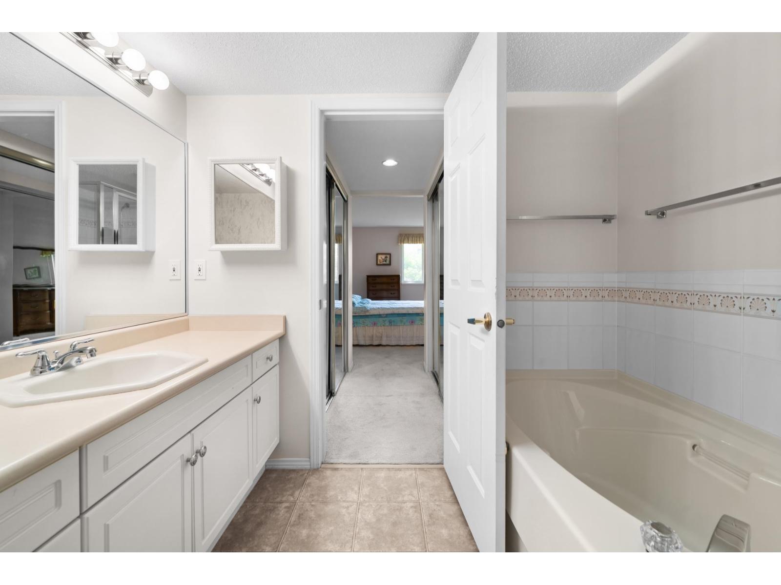 171 13888 70 Avenue, Surrey, British Columbia  V3W 0R8 - Photo 19 - R3052207