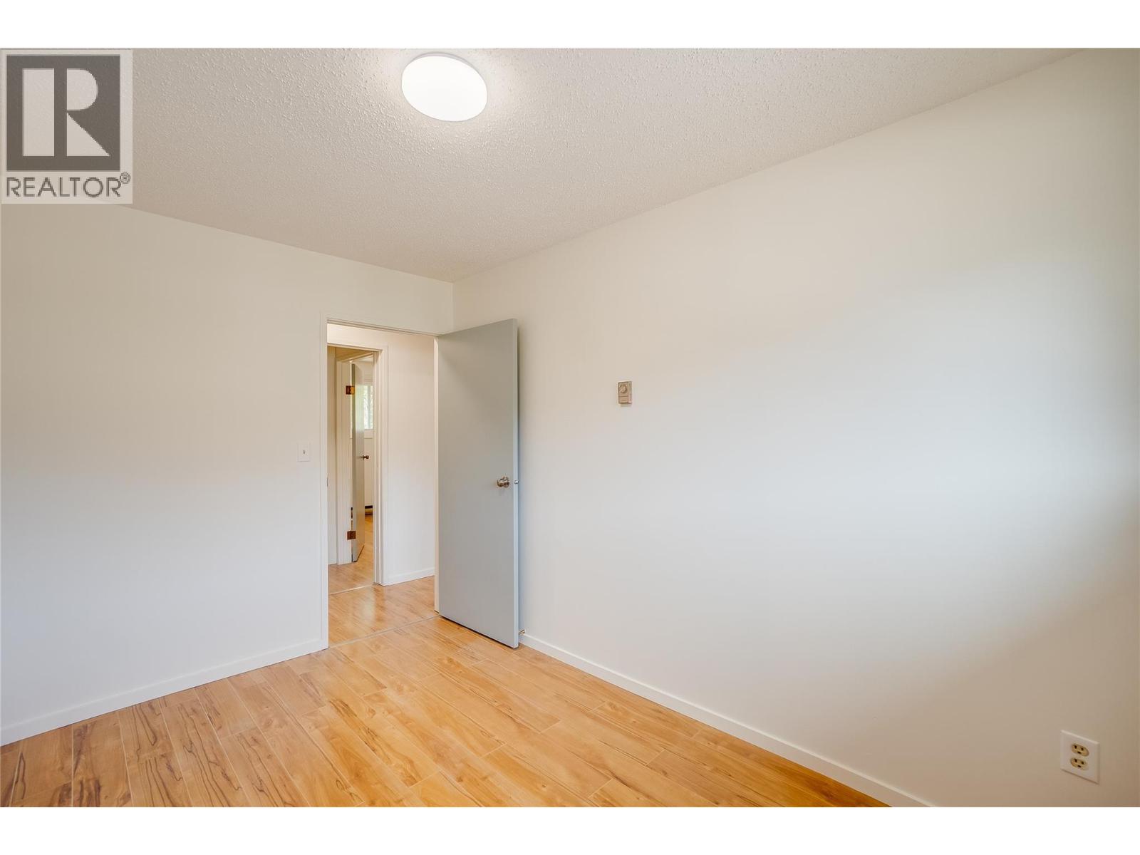 2912 5th Avenue, Castlegar, British Columbia  V1N 2T8 - Photo 16 - 10364104