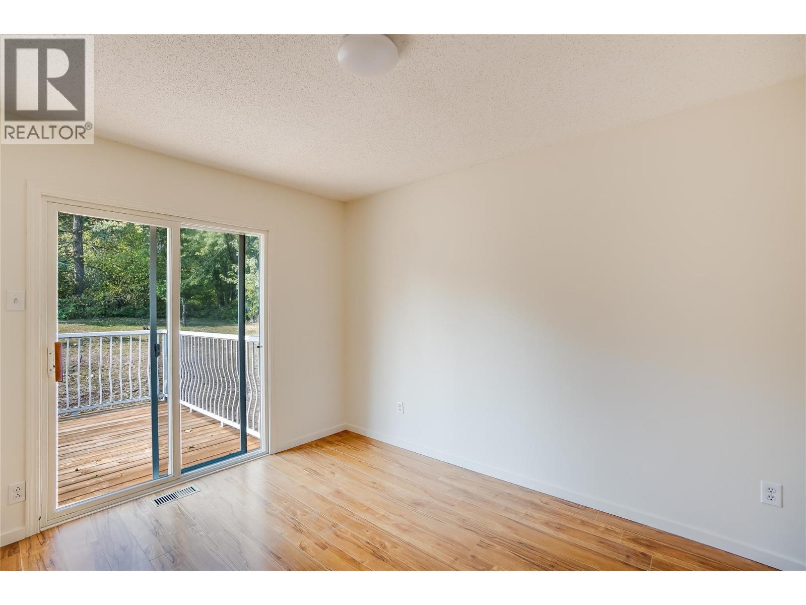 2912 5th Avenue, Castlegar, British Columbia  V1N 2T8 - Photo 24 - 10364104
