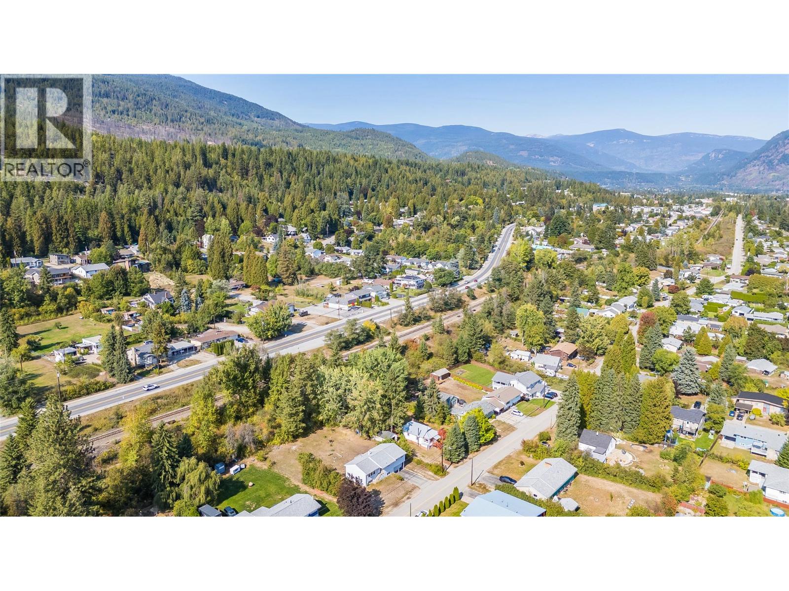 2912 5th Avenue, Castlegar, British Columbia  V1N 2T8 - Photo 62 - 10364104