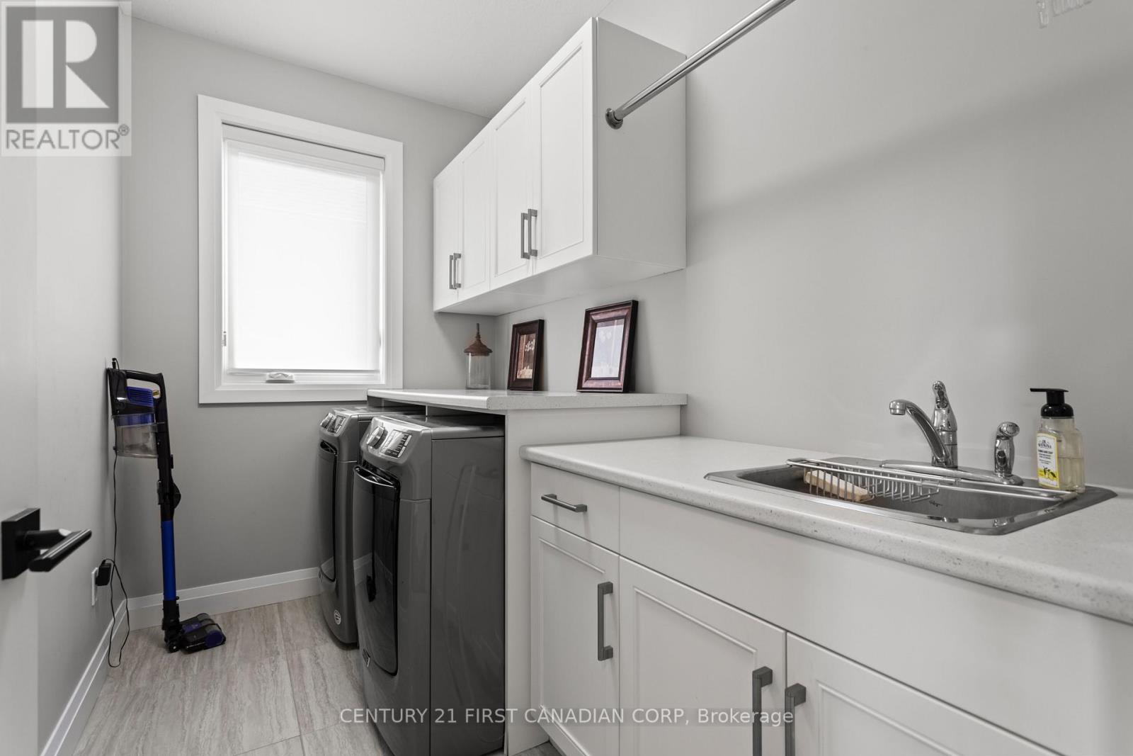 3 - 10038 Oxbow Drive, Middlesex Centre, Ontario  N0L 1R0 - Photo 29 - X12426409