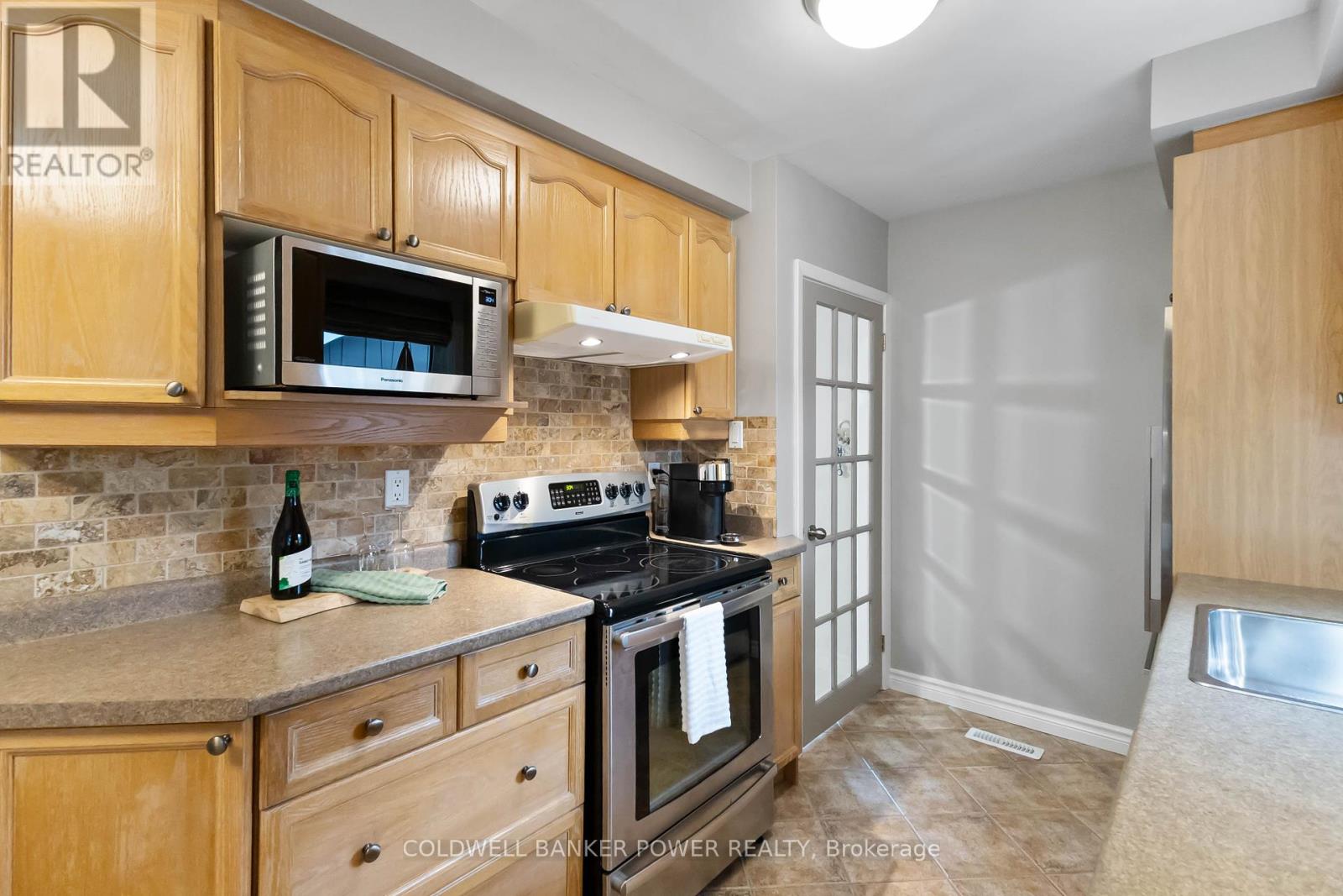 189 Starlight Avenue, London East, Ontario  N5W 4X8 - Photo 17 - X12426460