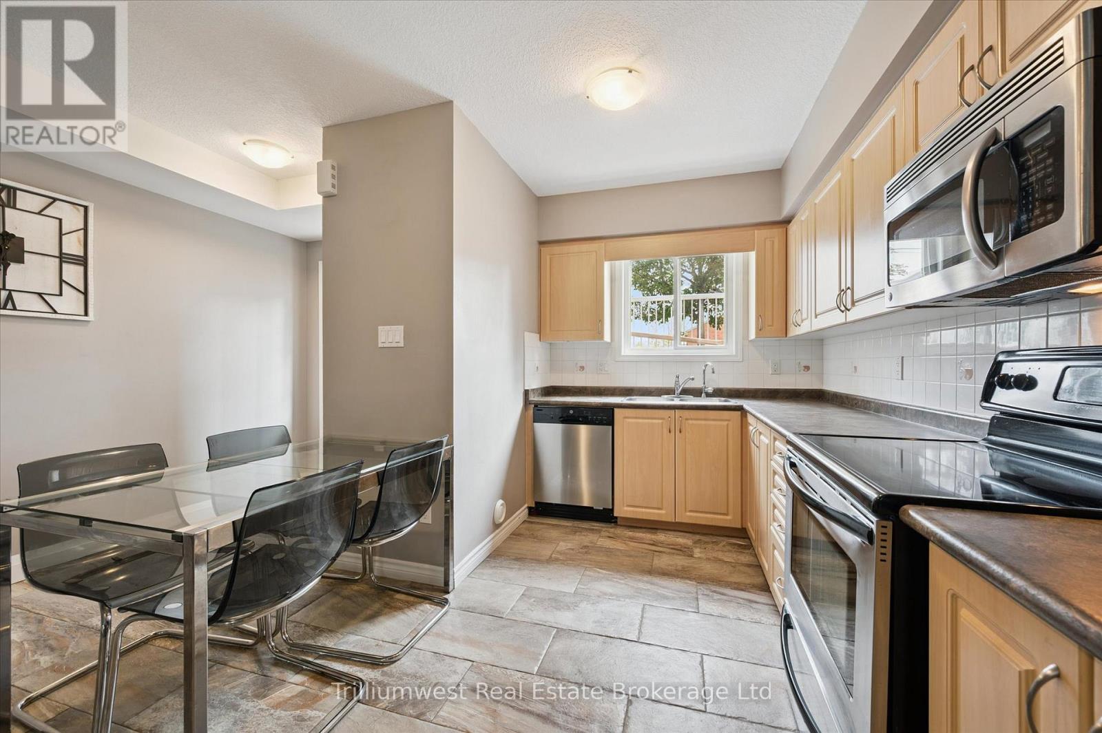 19c - 50 Howe Drive, Kitchener, Ontario  N2E 0A3 - Photo 12 - X12426426
