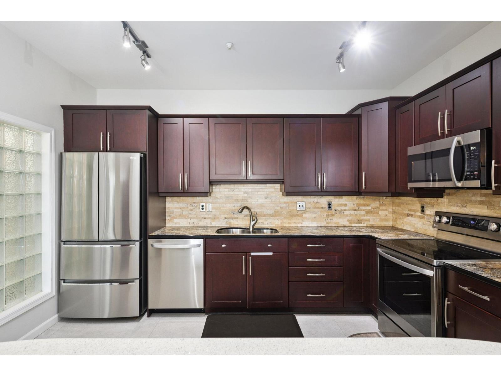 305 5677 208 Street, Langley, British Columbia V3A 8J5 - Photo 19 - R3051989