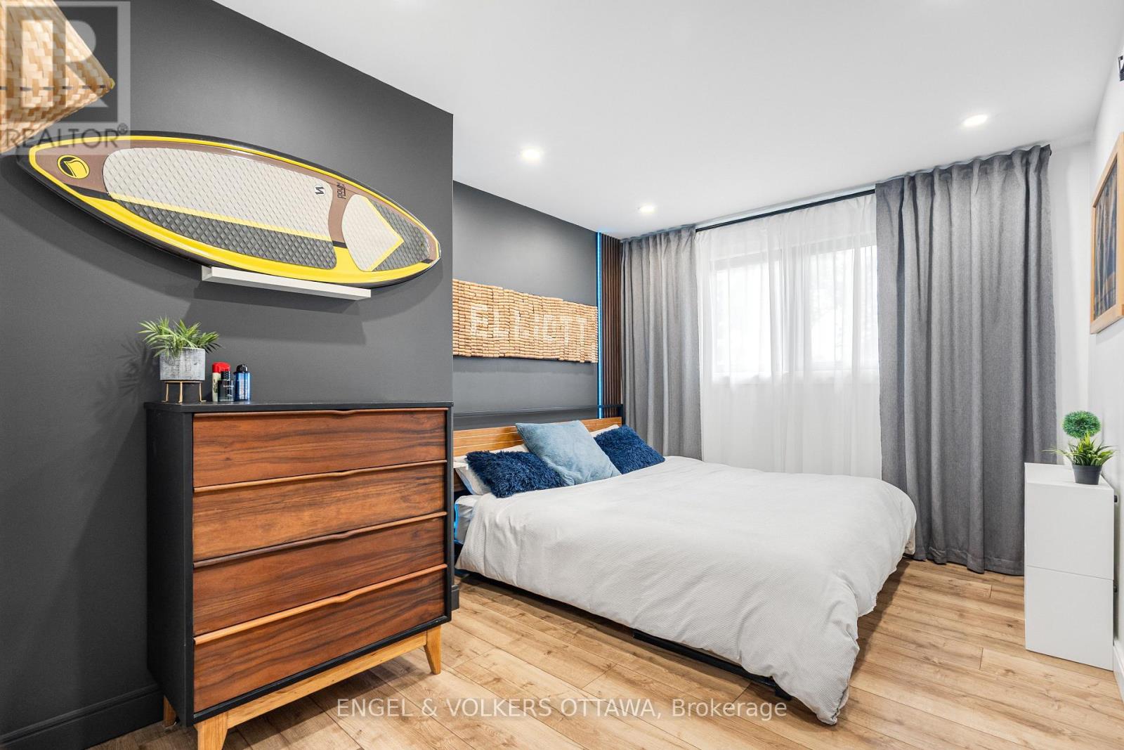 2 Davies Court, Ottawa, Ontario  K2L 1L6 - Photo 20 - X12426417