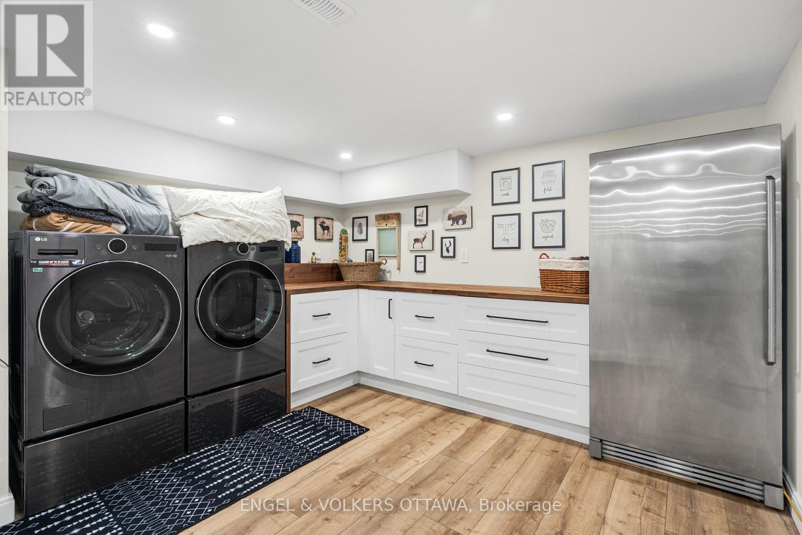 2 Davies Court, Ottawa, Ontario  K2L 1L6 - Photo 40 - X12426417