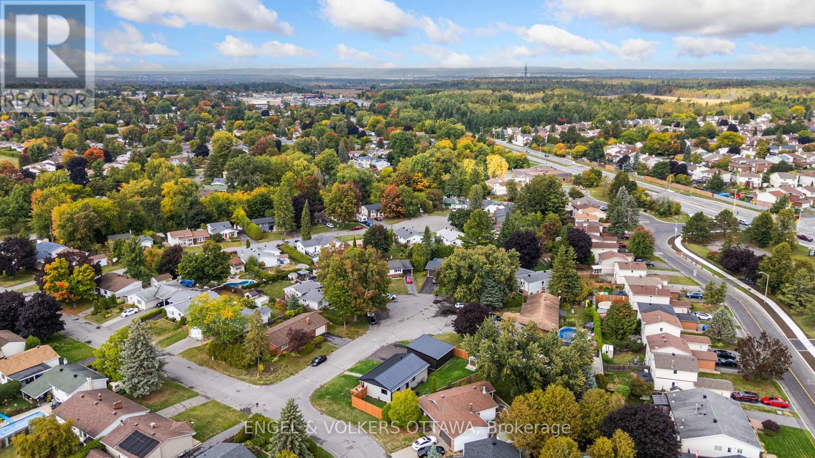 2 Davies Court, Ottawa, Ontario  K2L 1L6 - Photo 50 - X12426417