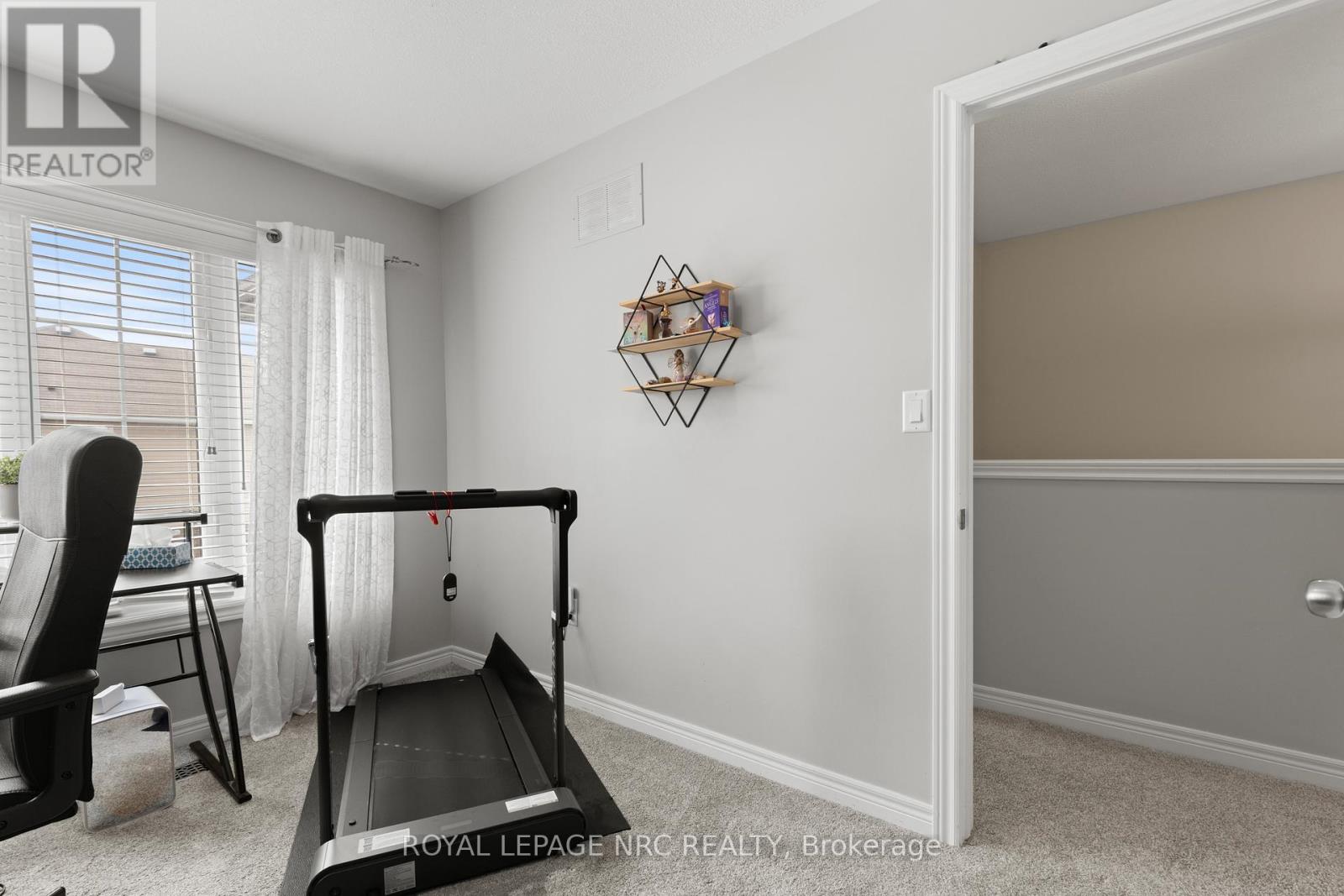 15 - 377 Glancaster Road, Hamilton, Ontario  L9G 0G4 - Photo 18 - X12426465