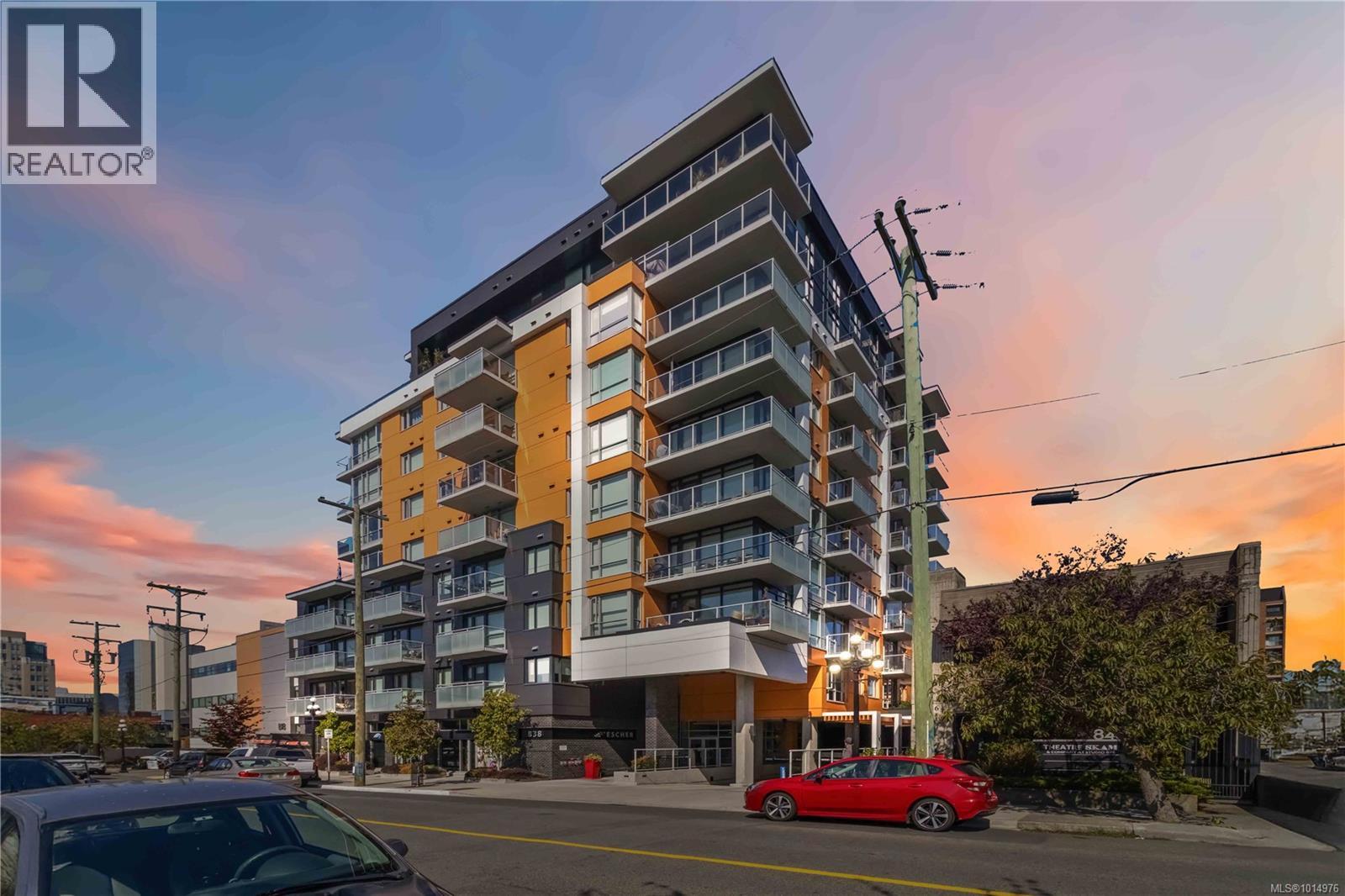 302 838 Broughton St, Victoria, British Columbia