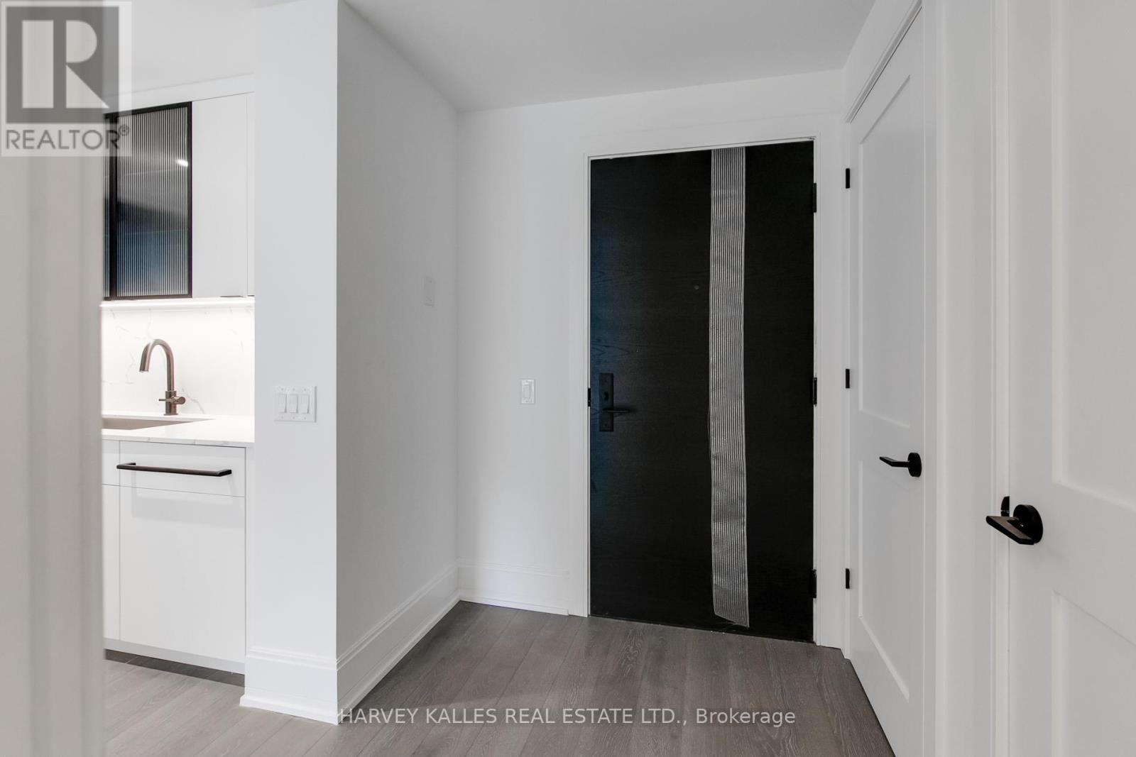 205 - 355 Bedford Park Avenue, Toronto, Ontario  M5M 1J3 - Photo 6 - C12426276