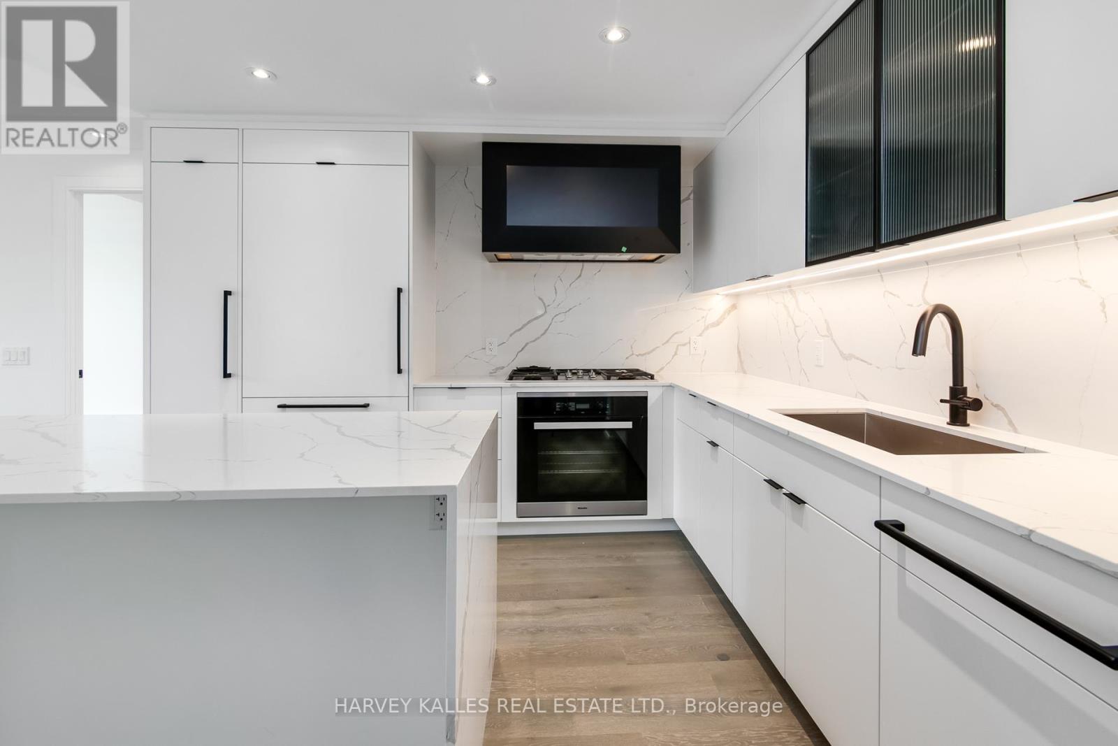 205 - 355 Bedford Park Avenue, Toronto, Ontario  M5M 1J3 - Photo 8 - C12426276