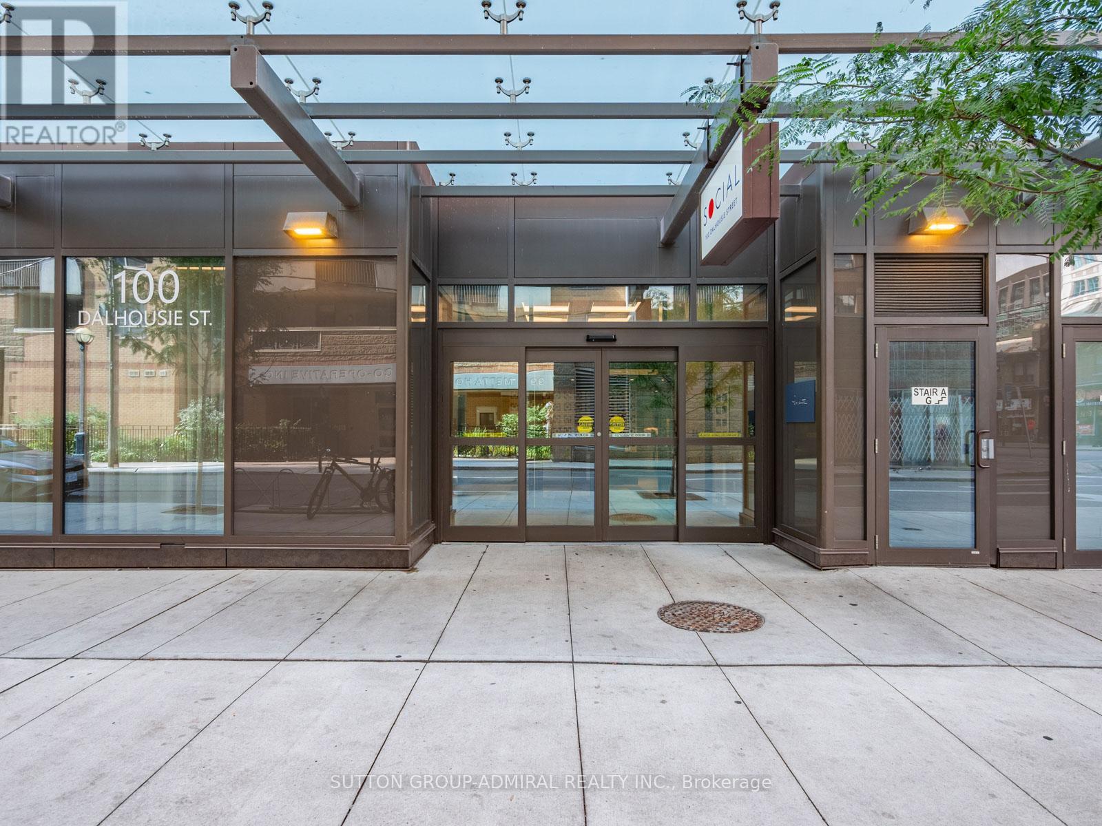 906 - 100 Dalhousie Street, Toronto, Ontario  M5B 0C7 - Photo 2 - C12426283