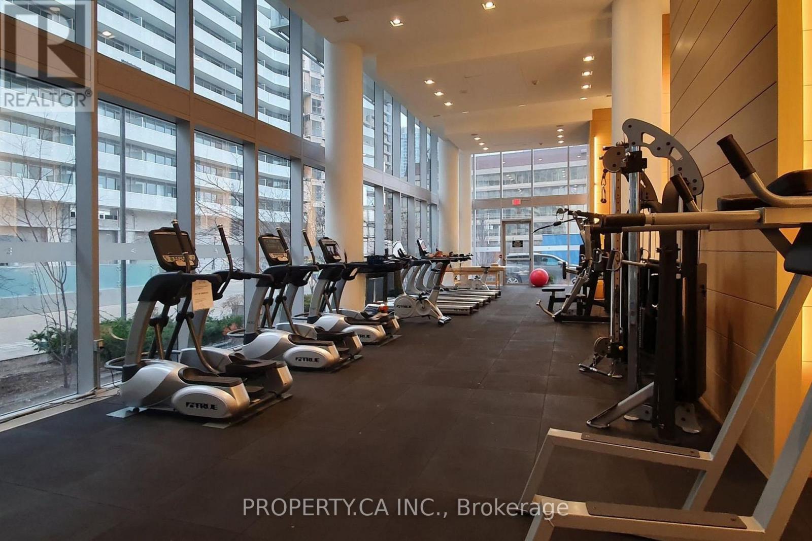 2209 - 15 Queens Quay E, Toronto, Ontario  M5E 0C5 - Photo 18 - C12426406